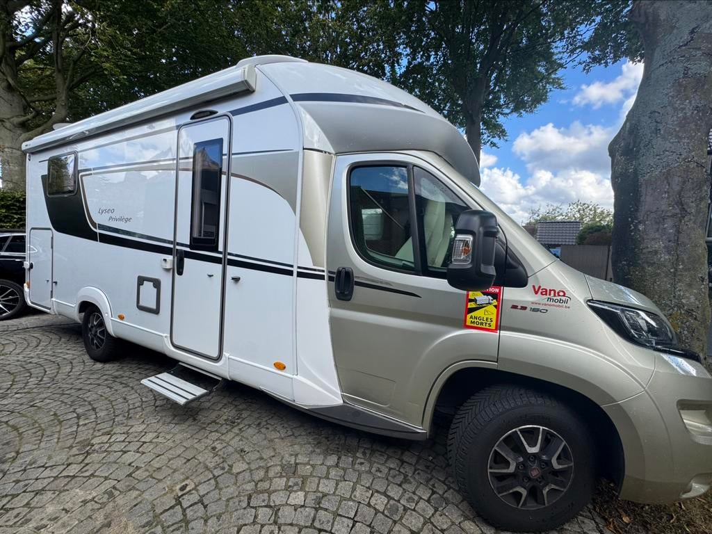 Camping-car Burstner Lyseo TD Privilege T734 Fiat 150CV, Caravanes & Camping, Camping-cars, Jusqu'à 4, Toilette à cassette, Fiat