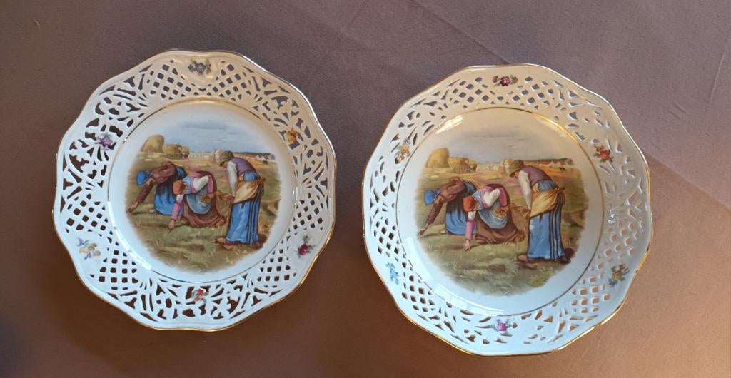 Ensemble d'un plateau à fruits et une assiette assortie., Antiquités & Art, Enlèvement