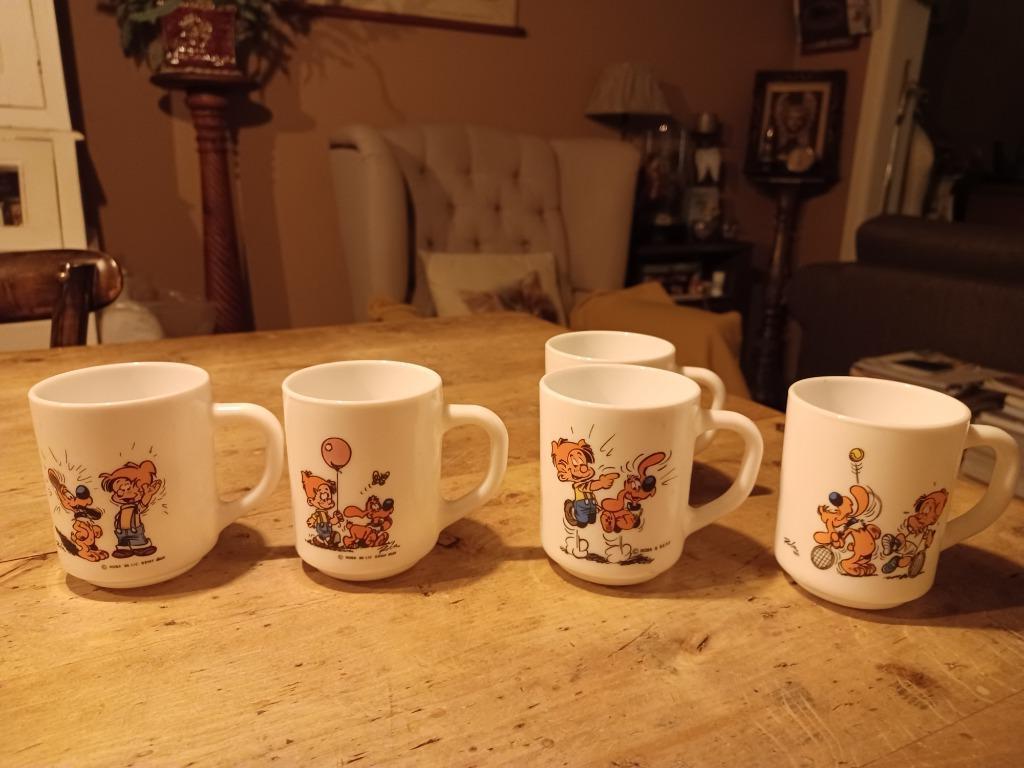 ARCOPAL Koffiemokken BILLIE EN BOLLIE aan 3 euro per stuk, Verzamelen, Ophalen of Verzenden