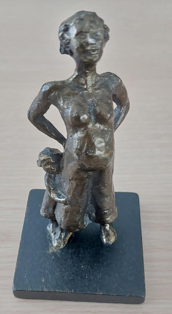 Bronzen beeldje zwangere vrouw met dochtertje, Ophalen