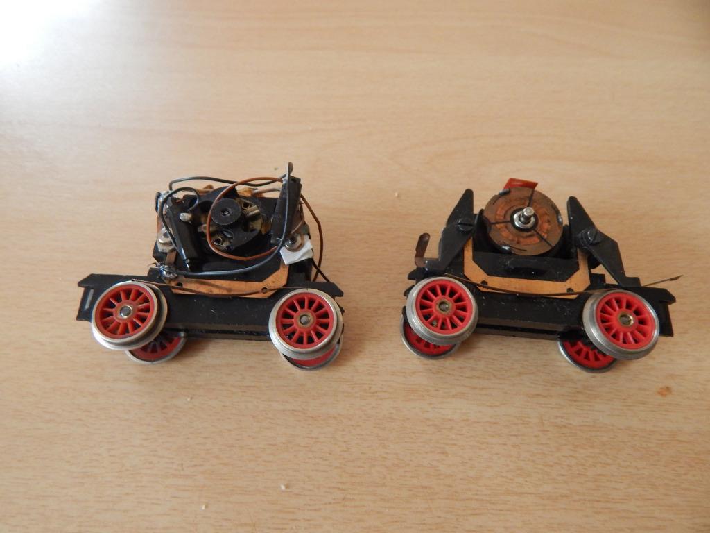 2x Motordraaistel DC defect merk onbekend, Gebruikt, Ophalen of Verzenden, Lima, Gelijkstroom