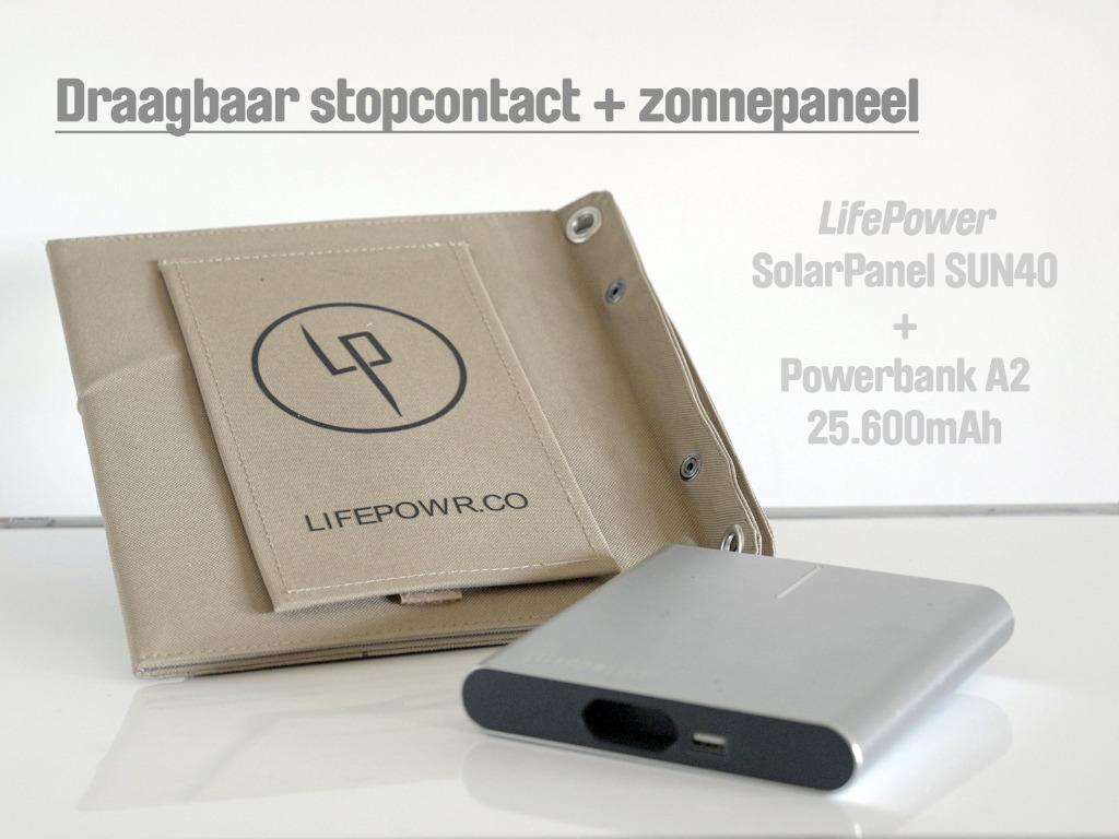 Banque d'alimentation (25 600 mAh) + panneaux solaires, Télécoms, Batteries externes, Comme neuf, Enlèvement