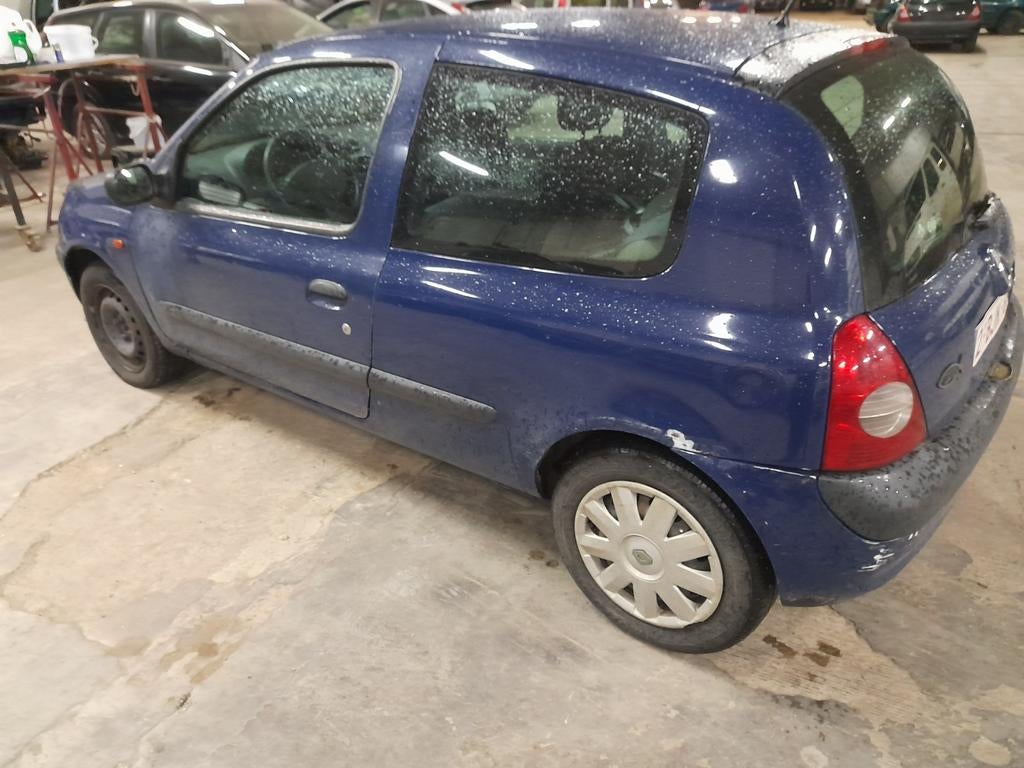 Onderdelen van 2 RENAULT CLIO 2 1200 en 1400 16V benzine, Auto-onderdelen, Overige Auto-onderdelen, Ophalen of Verzenden, Gebruikt