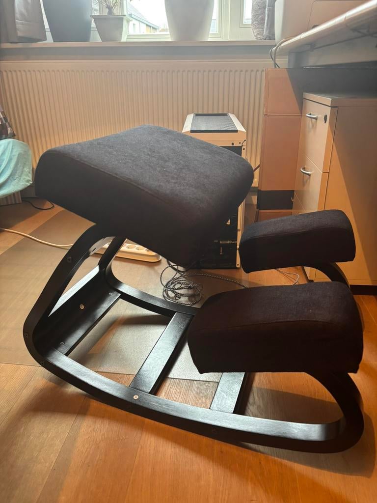 Ergonomische stoel (kniestoel) nieuw, Ophalen, Zwart, Nieuw, Bureaustoel