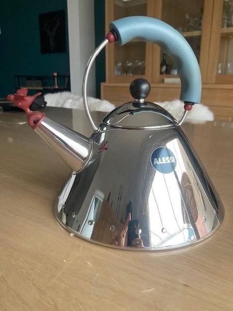 Bouilloire Alessi 9093 - très bon état, Maison & Meubles, Enlèvement, Comme neuf