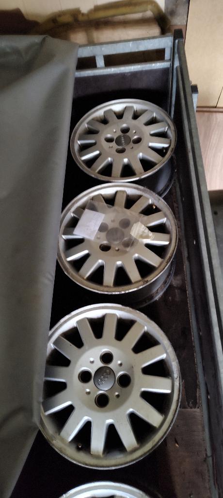 4 wielen audi 80 b3 1988, Ophalen, Overige, 15 inch, Velg(en)