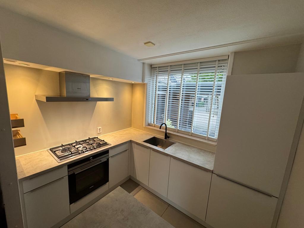 Complete Hoekkeuken Modern Wit + Apparatuur + GEDEMONTEERD