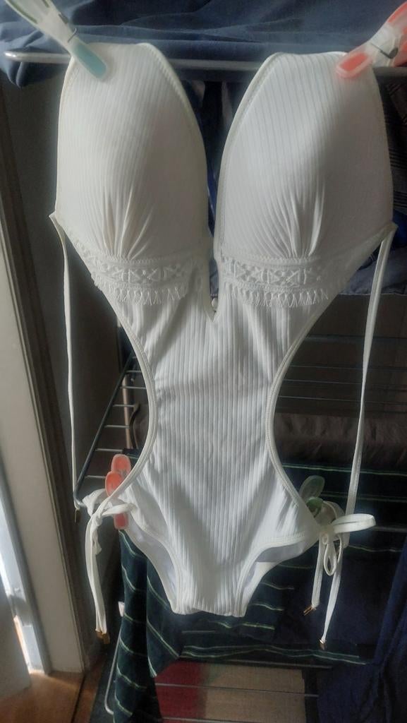 Badpak Andres Sarda , nieuw ! - licht écru, Ophalen of Verzenden, Zo goed als nieuw, Badpak