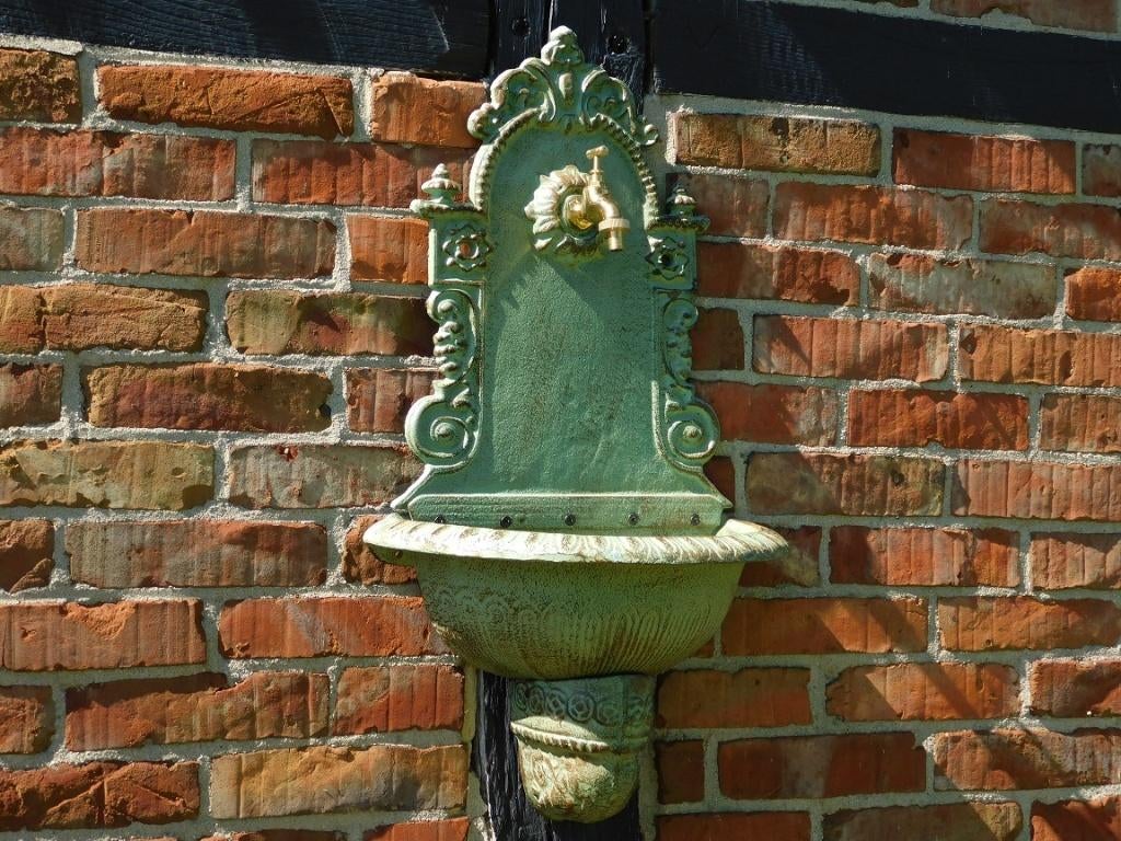 Grande fontaine murale, 75 cm, en fonte, verte et marron, Jardin & Terrasse, Enlèvement ou Envoi, Fonte, Fontaine
