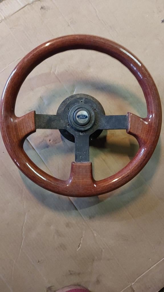 Volant bois sport avec son moyeu Ford, Enlèvement, Utilisé, Ford