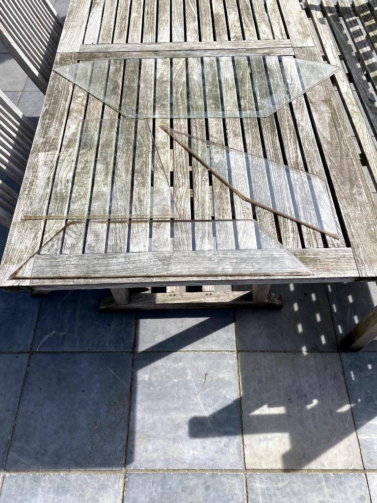 Antiek vensterglas met geslepen facetten, Ophalen