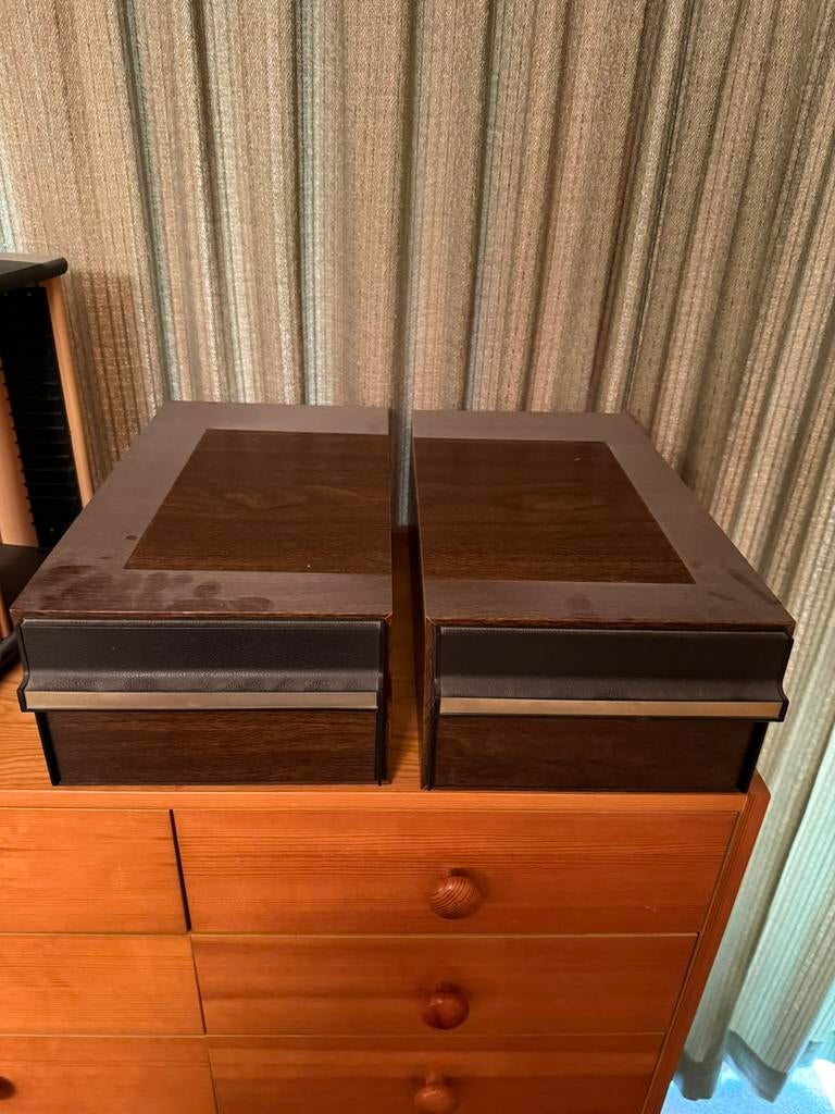 VHS - Kist, Huis en Inrichting, Woonaccessoires | Cd- en Dvd-rekken, Ophalen, Zo goed als nieuw, Kunststof, Minder dan 25 discs