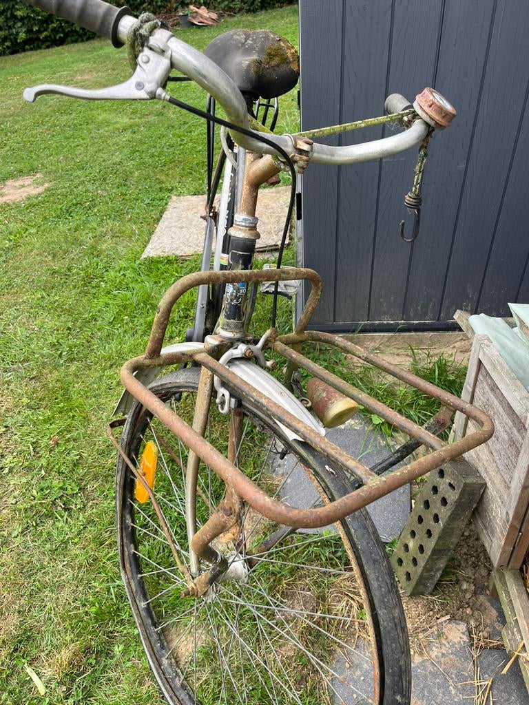 Ancien velo facteur LUGANO, Vélos & Vélomoteurs, Enlèvement