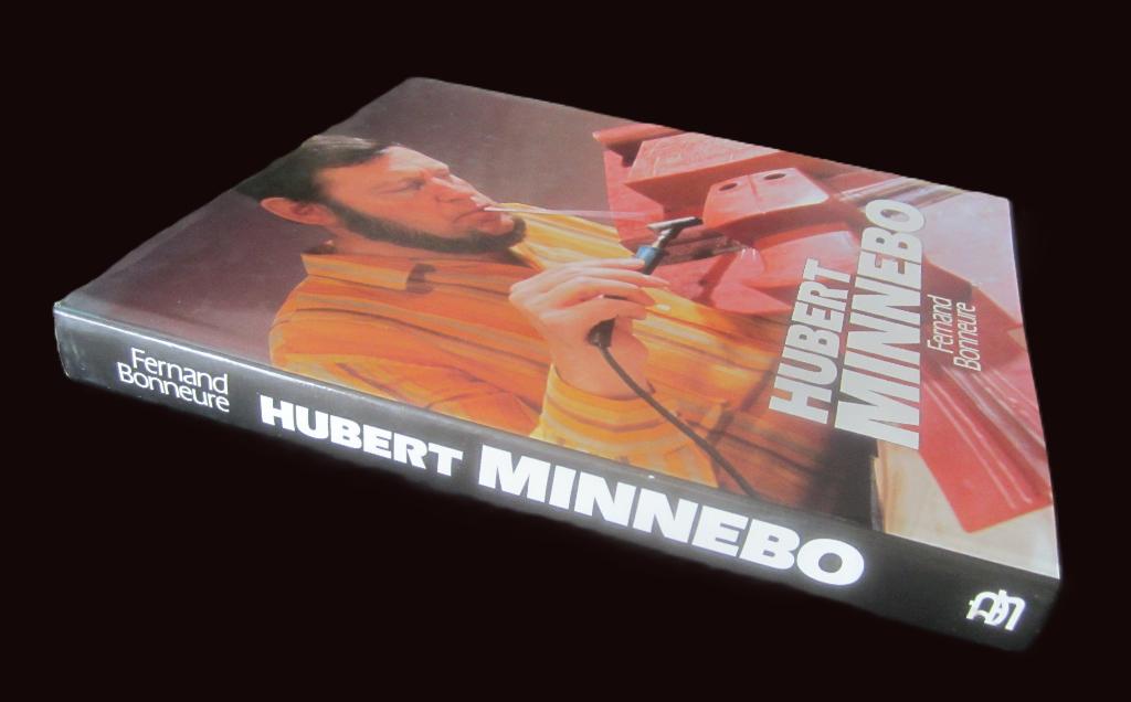 "Hubert Minnebo" - Fernand Bonneure, Ophalen of Verzenden, Gelezen