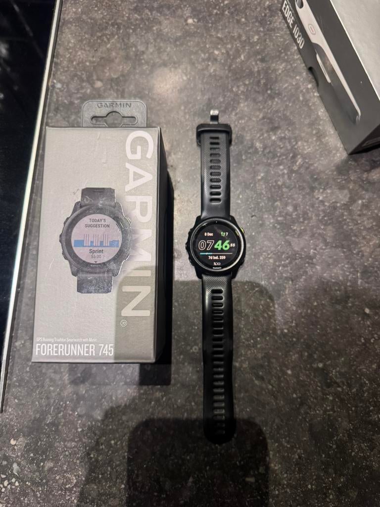 Garmin forrunner 745, Ophalen, Zo goed als nieuw