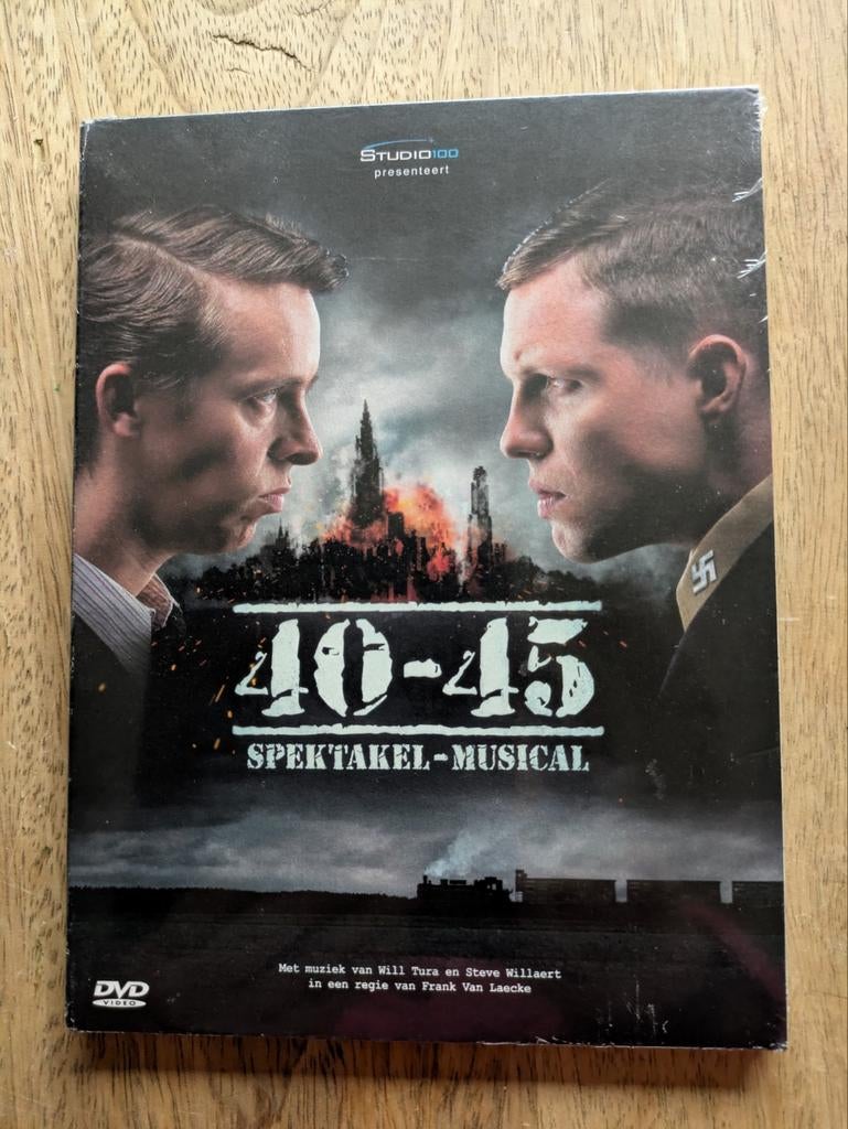 NIEUW dvd 40-45 spektakel - musical, CD & DVD, Enlèvement ou Envoi, Neuf, dans son emballage