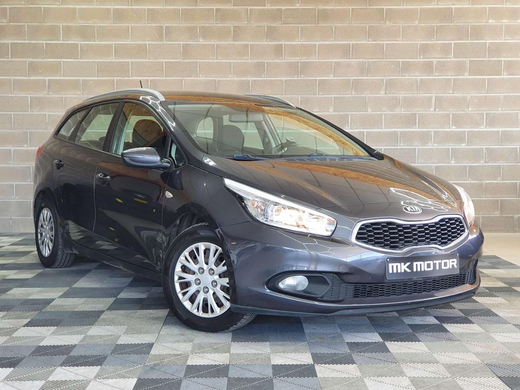 Kia Ceed / cee'd 🟢1.4 DIESEL 90CV BREAK || FULL CARNET ||, Auto's, Kia, Voorwielaandrijving, Euro 5, Stof, Gebruikt
