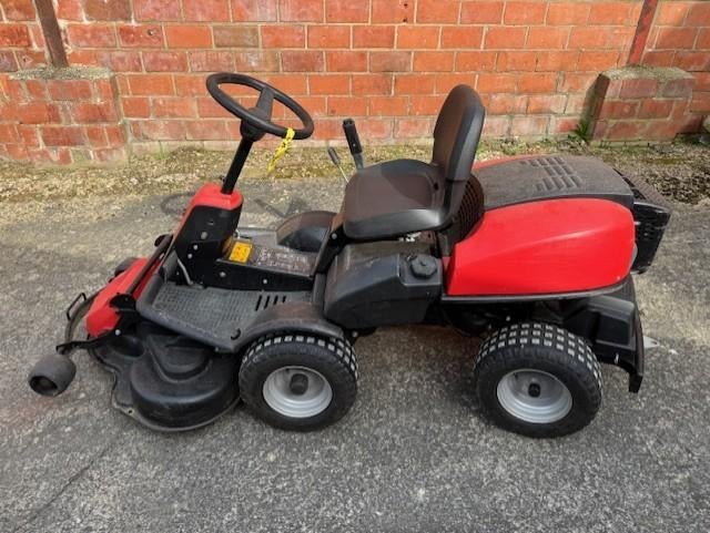 Husqvarna Jonsered FR2213 Frontmaaier te koop, Tuin en Terras, Grasmaaiers, Ophalen, Mulchfunctie, Zo goed als nieuw, Benzine-grasmaaier