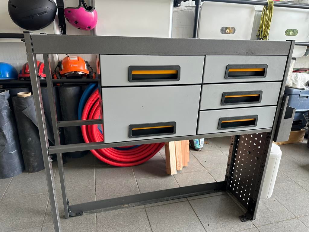 Volledige inrichting bestelwagen, ook apart te koop, Enlèvement, Utilisé, Arrière