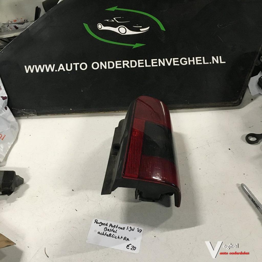 Peugeot Partner Bestel  1.9 D 2007 Achterlicht Links of Rech, Auto-onderdelen, Gebruikt, -, -, Ophalen of Verzenden