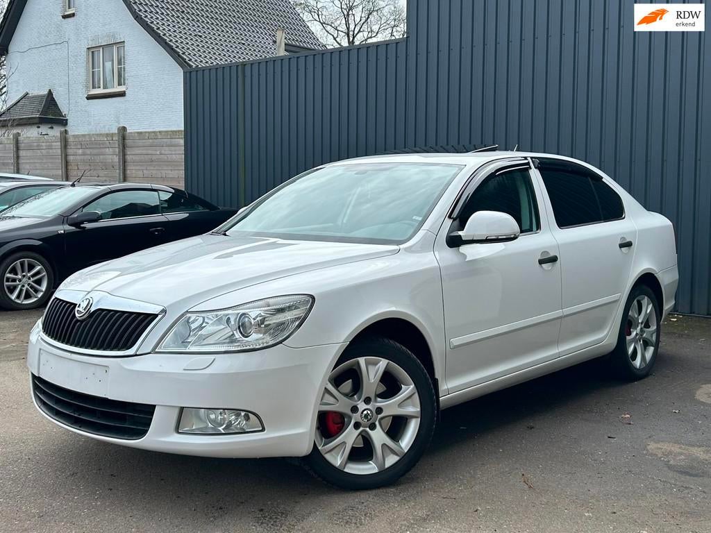Skoda Octavia 1.8 TSI AUTOMAAT, Autos, Skoda, Cuir, Achat, Entreprise, 5 portes