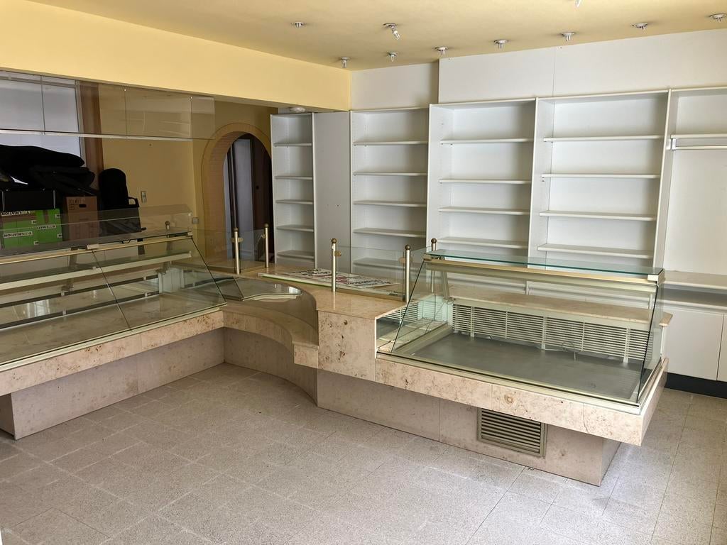 Stop met scrollen  Complete winkeltoonbank met koeltogen!, Zakelijke goederen, Ophalen