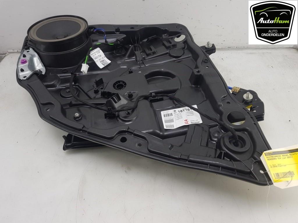 RAAMMECHANIEK RECHTS ACHTER CLA Shooting Brake (118.6), Gebruikt, Mercedes-Benz