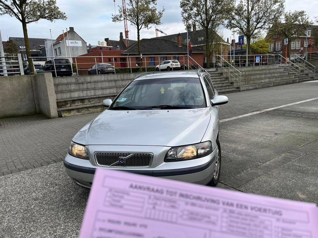 Volvo v70 avec inspection, Autos, Volvo, Cuir, Achat, Entreprise, V70