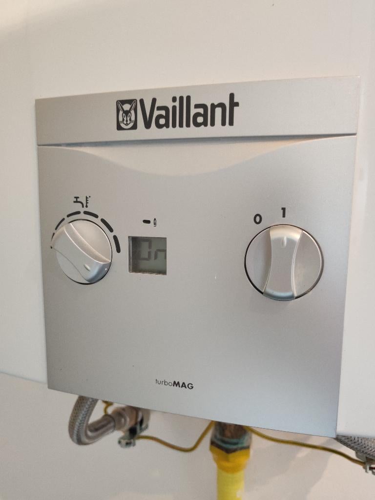 Chauffe-bain gaz Vaillant MAG – Bon état, Bricolage & Construction, Chauffe-eau & Boilers, Comme neuf, Chauffe-eau, Gaz naturel