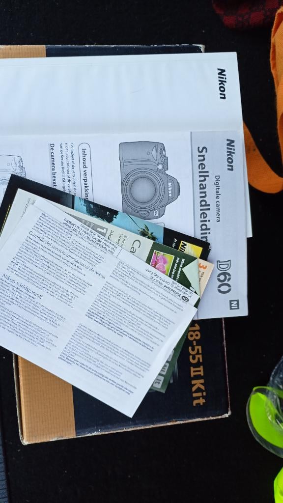 Nikon D60 met CCD sensor, weinig kliks, 7700 kliks, Audio, Tv en Foto, Fotocamera's Digitaal, Ophalen of Verzenden, Zo goed als nieuw