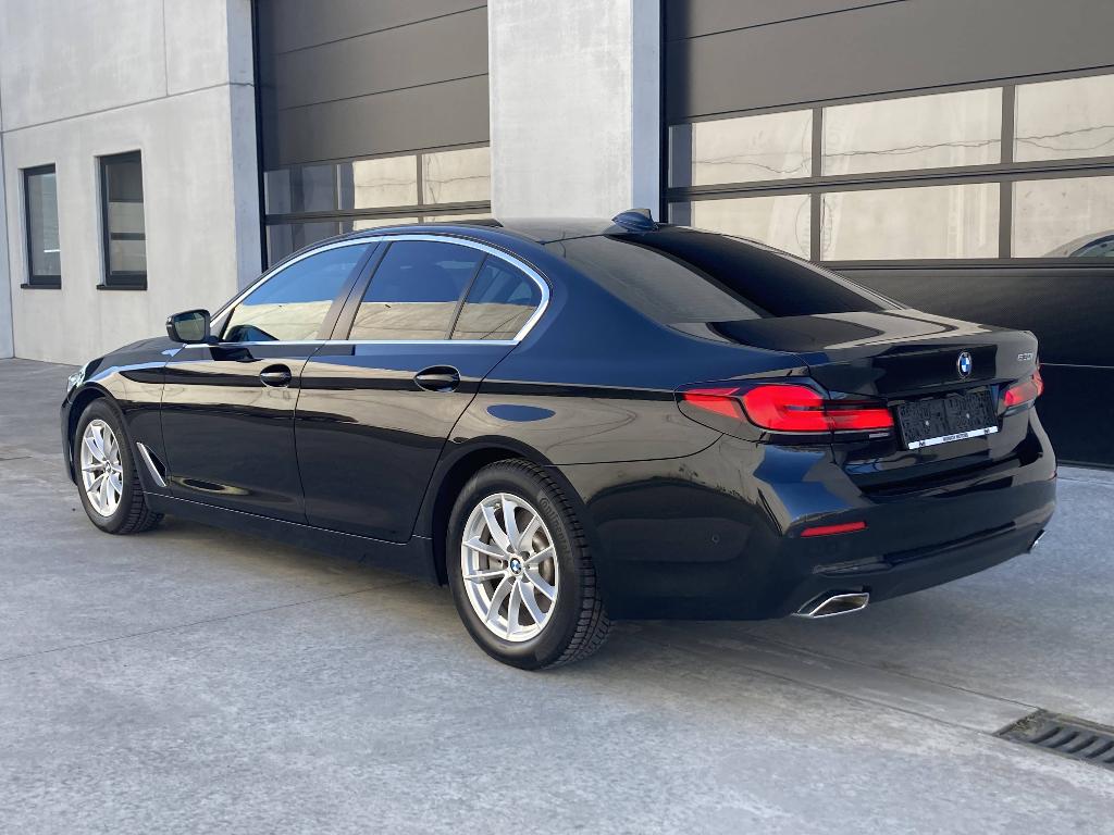 BMW 530i A Berline/Ex Ambassade/.../2 Jaar Garantie, Auto's, BMW, Automaat, Achterwielaandrijving, Zwart, Leder