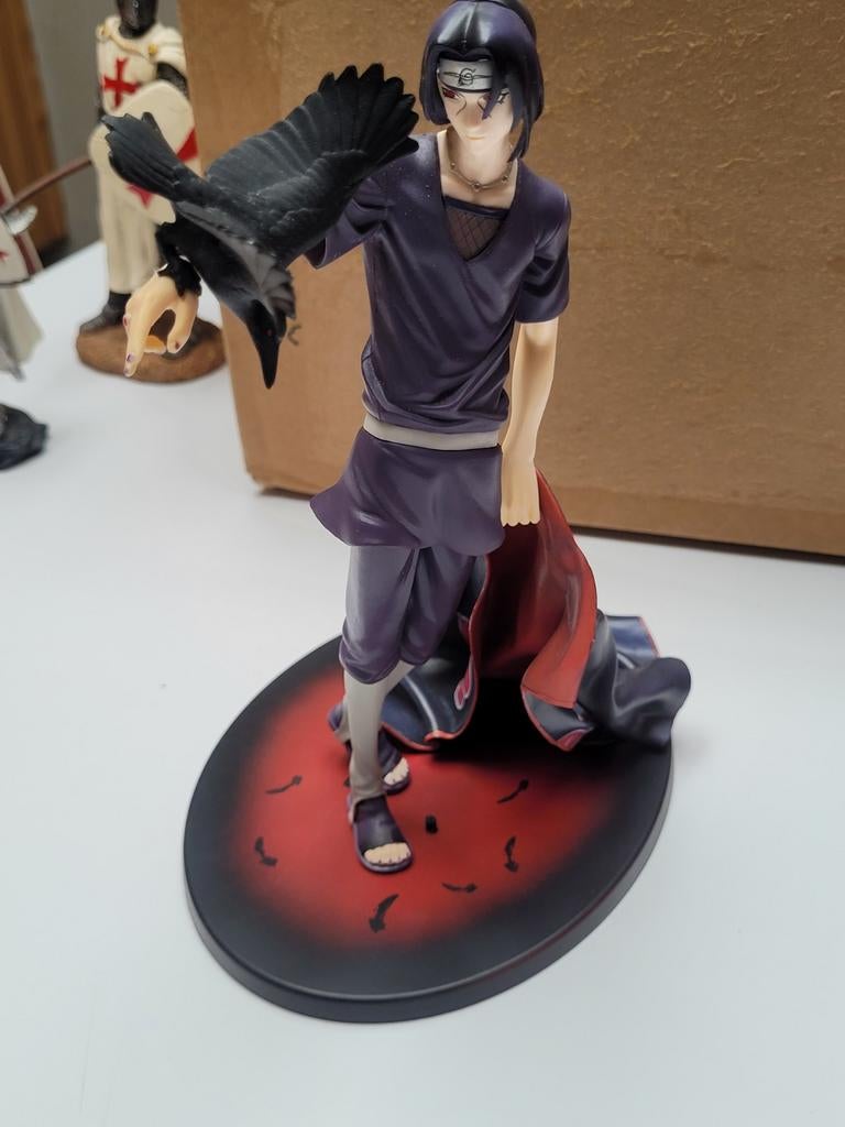 Itachi uchiha statue, Hobby en Vrije tijd, Modelbouw | Figuren en Diorama's, Ophalen of Verzenden