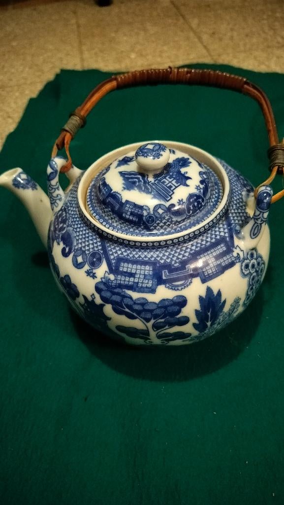 Service à thé en porcelaine, Enlèvement