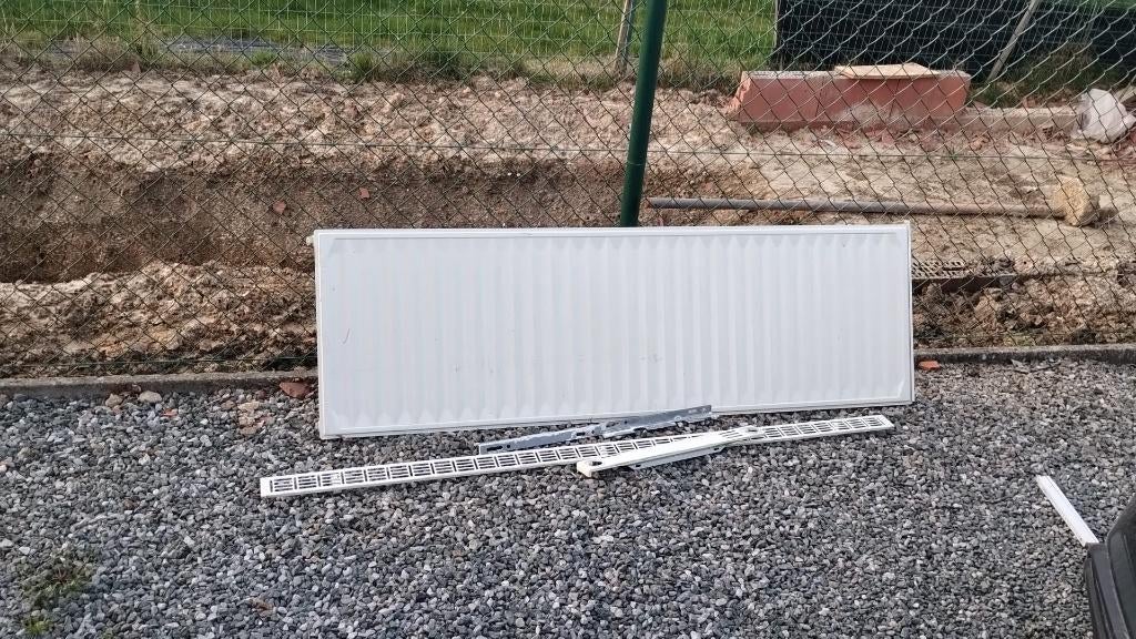 Radiator DEF, Doe-het-zelf en Bouw, Verwarming en Radiatoren, Ophalen, 30 tot 80 cm, Gebruikt, Radiator