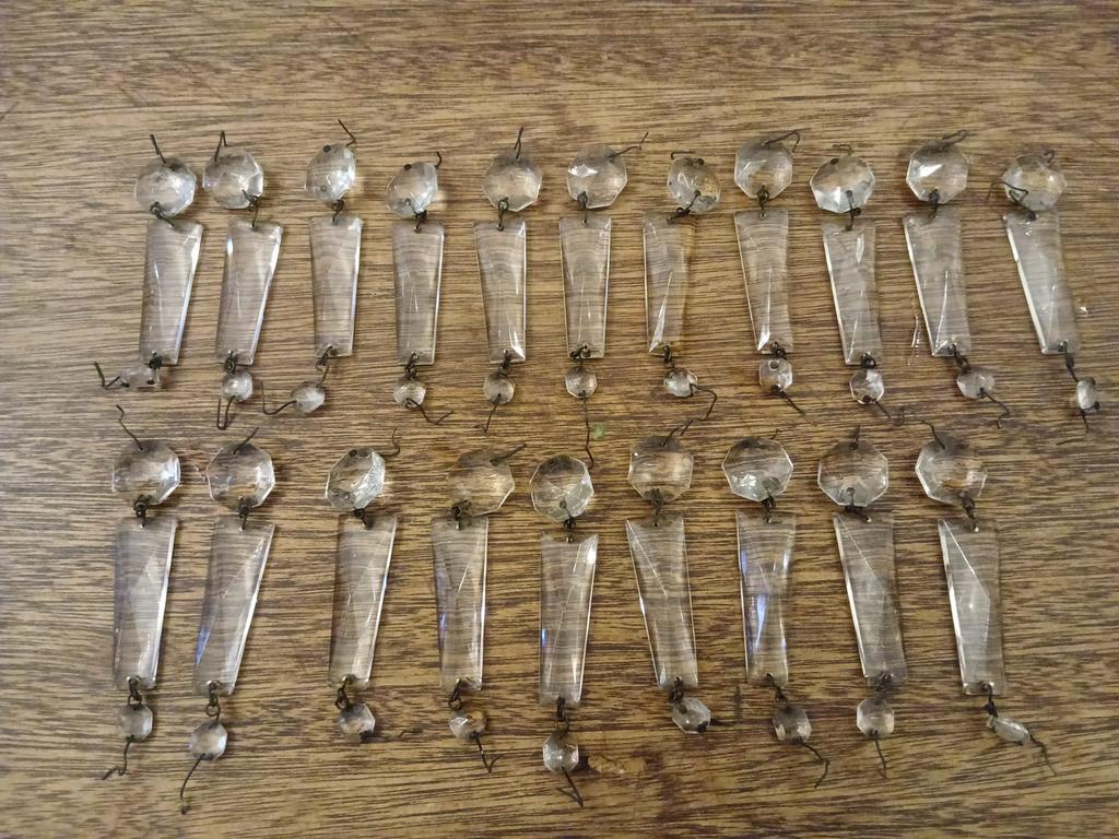 20 geslepen glazen hangers, Antiek en Kunst, Ophalen