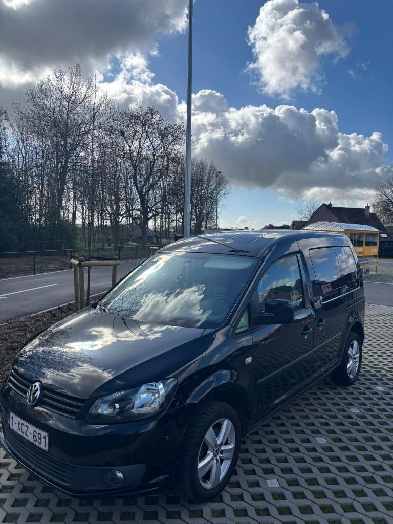 Volkswagen Caddy Life 1.6: Top conditie goed onderhouden, Auto's, Voorwielaandrijving, Zwart, 1600 cc, Zwart