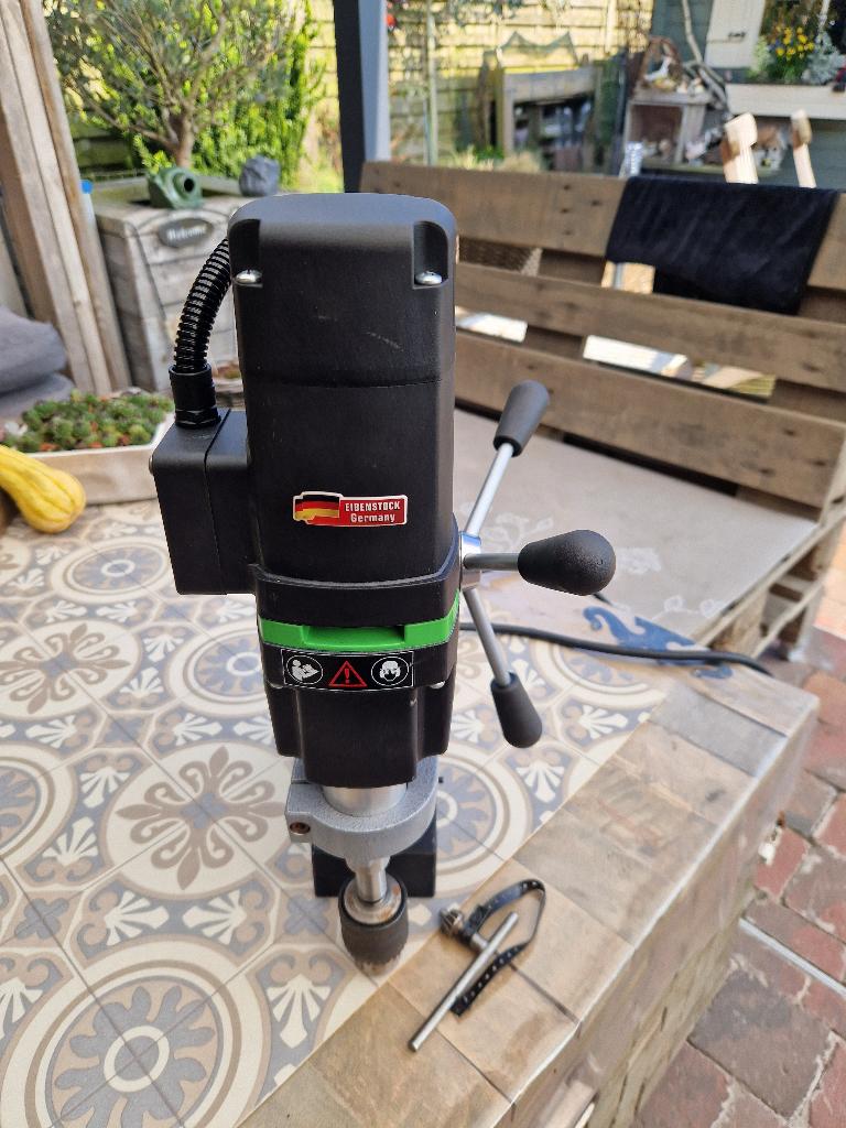 magneetboormachine, Enlèvement, Comme neuf, 600 watts ou plus, Perceuse