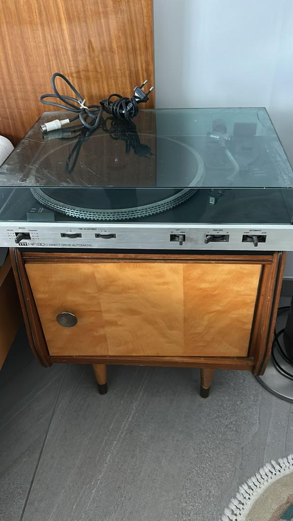 Vintage platenspeler, Enlèvement