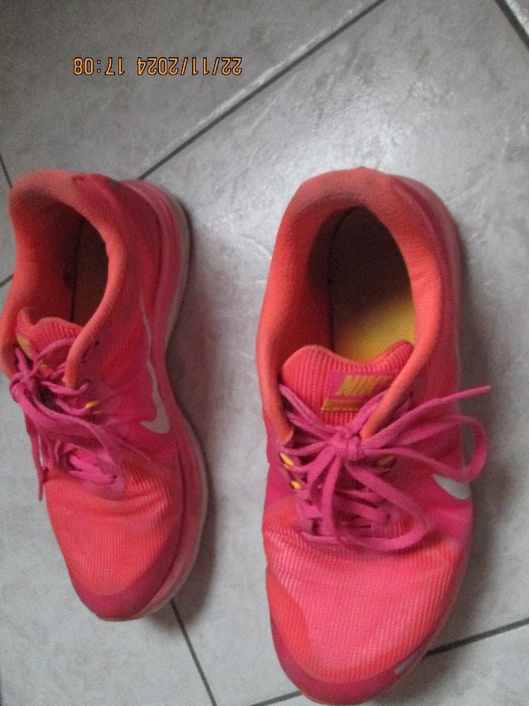 Baskets pour femmes « Nike » P : 40, Ophalen, Nike, Sneakers, Roze