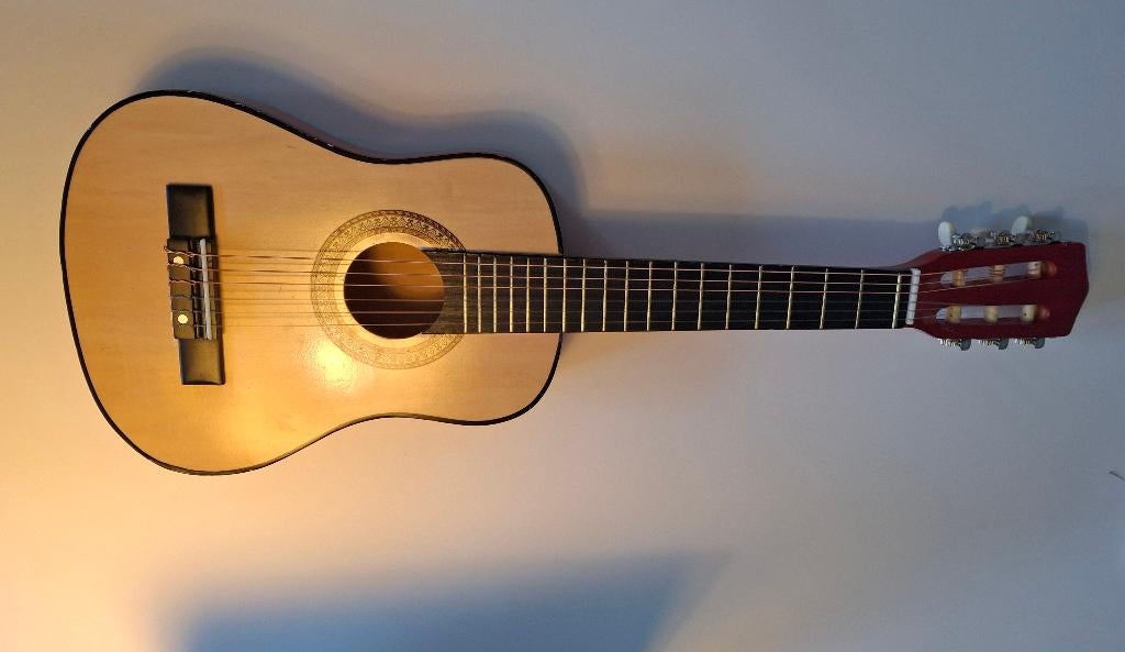 Speelgoedgitaar in zeer goede staat, Ophalen, Zo goed als nieuw, Met geluid