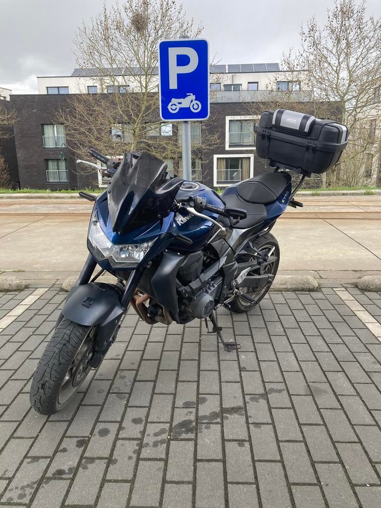 Kawasaki Z750 – 2009 – 80 000 km – Prête à rouler, Motos, Pièces | Yamaha, Utilisé, Enlèvement