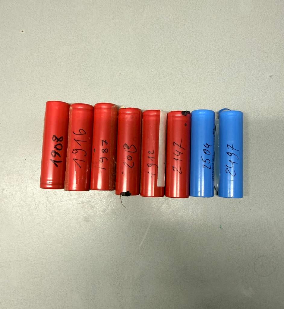 Piles Li-ion 18650 (10 pièces) rechargeables, Enlèvement, Comme neuf