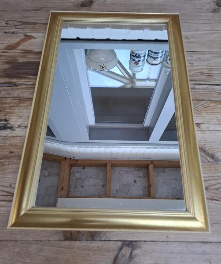 Rechthoekige goudkleurige spiegel L 55 cm x B 35 cm, Maison & Meubles, Accessoires pour la Maison | Miroirs, Utilisé, Moins de 50 cm