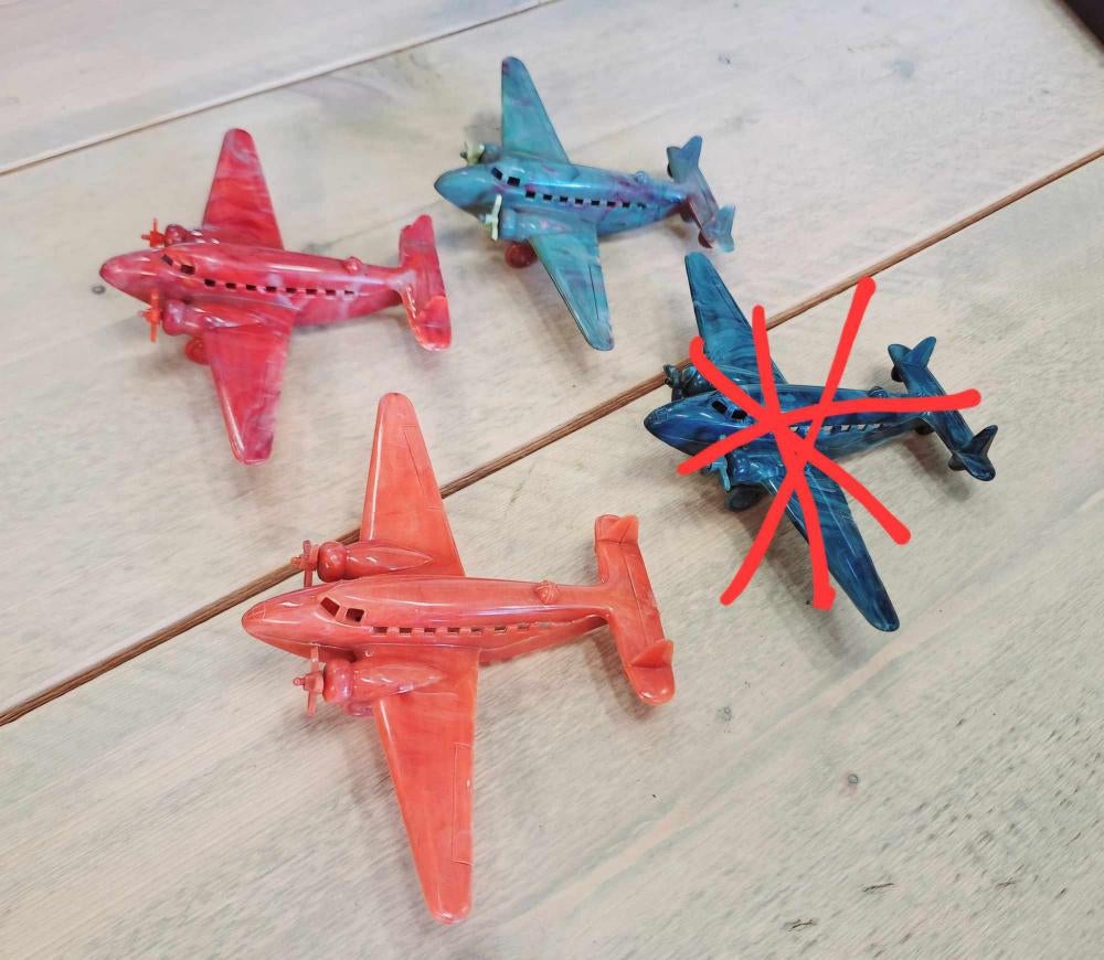 Antiek speelgoedvliegtuigje, Dutch Dakota van Luxor Toys., Antiek en Kunst, Antiek | Speelgoed, Ophalen of Verzenden