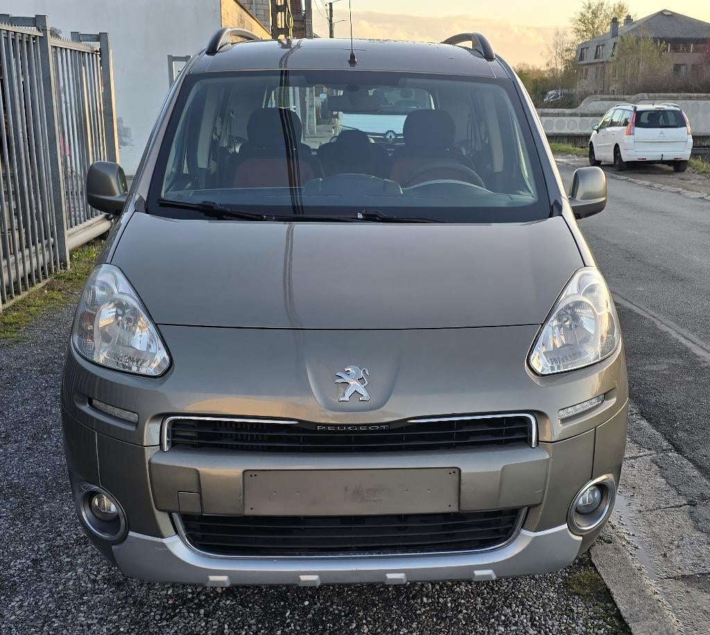 PEUGEOT PARTNER STYLE 1.6 HDI 2014 /NEW DISTRIBUTION/EURO 5B, Autos, Peugeot, Euro 5, Entreprise, Rétroviseurs électriques, Boîte manuelle