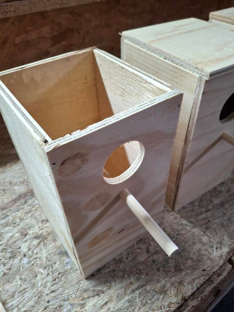 Nieuwe broedblokken, Ophalen, Nieuw, Hout, Broedkooi of Kweekkooi