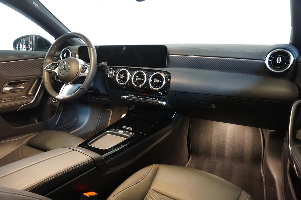Mercedes-Benz CLA-Klasse Shooting Break 180 (bj 2024), Auto's, CLA, Gebruikt, Zwart, 136 pk