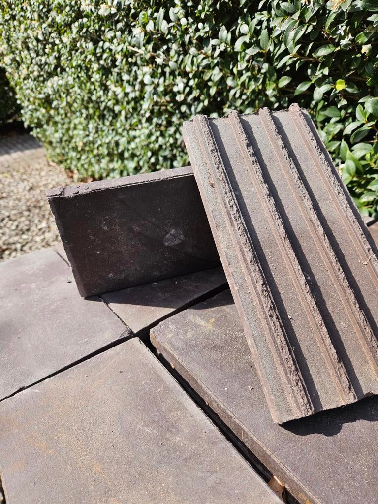 Le ramassage est gratuit. Lot de dalles de terrasse, Enlèvement