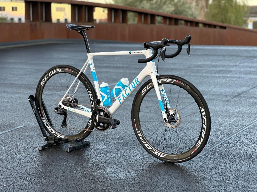 FACTOR O2,AG2R LaMondialeTeamEdition, ULTEGRADi2, SCOPE,RH58, Ophalen