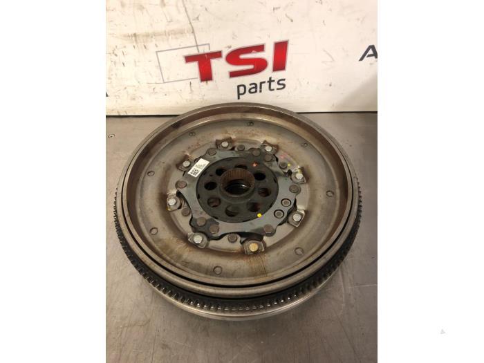 Volant d'inertie masse double d'un Volkswagen Golf, Autos : Pièces & Accessoires, Moteurs & Accessoires, Volkswagen, Utilisé, 3 mois de garantie